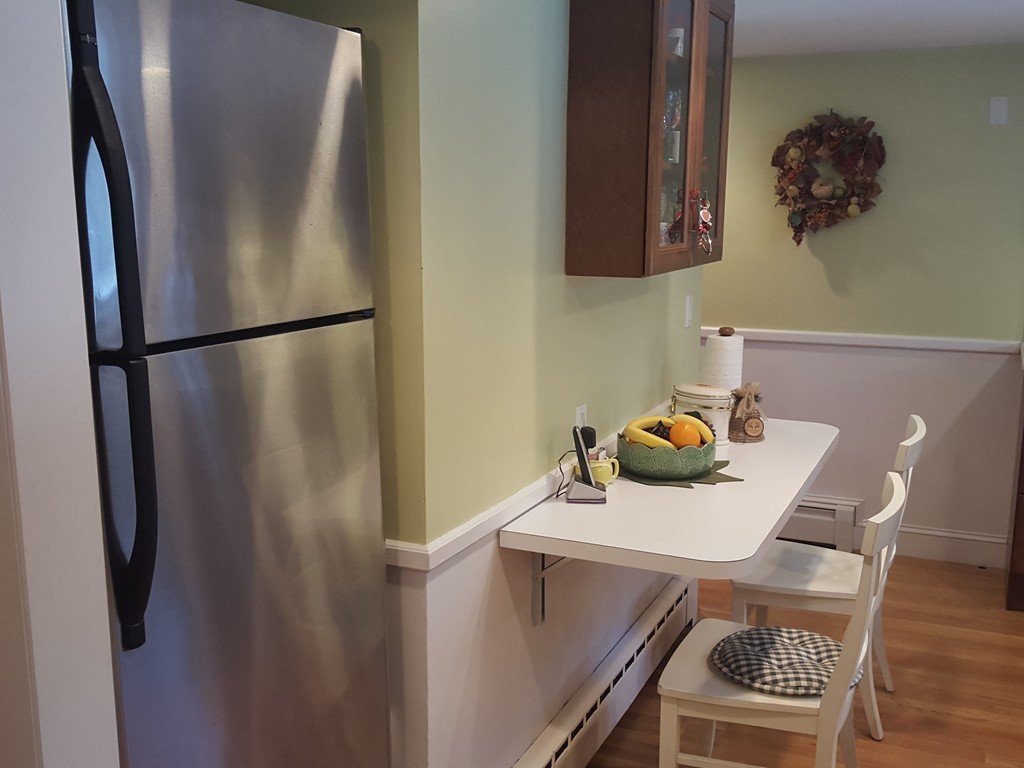 5 MacIntosh Road Bedford, MA 01730 - Photo 4 of 28 Gallery Image 4