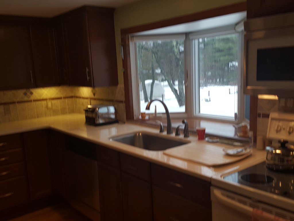 5 MacIntosh Road Bedford, MA 01730 - Photo 5 of 28 Gallery Image 5