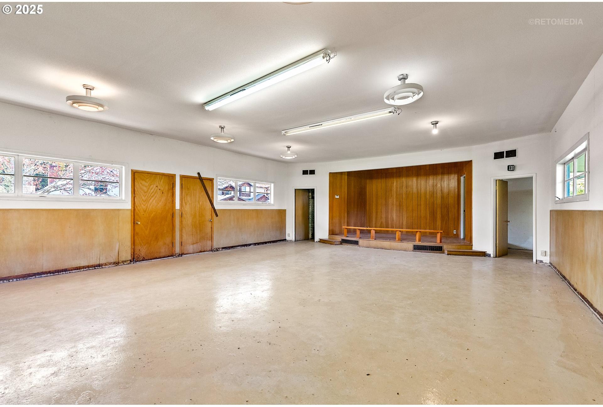 38091 Sunset Street Sandy, OR 97055 - Photo 7 of 21 Gallery Image 7