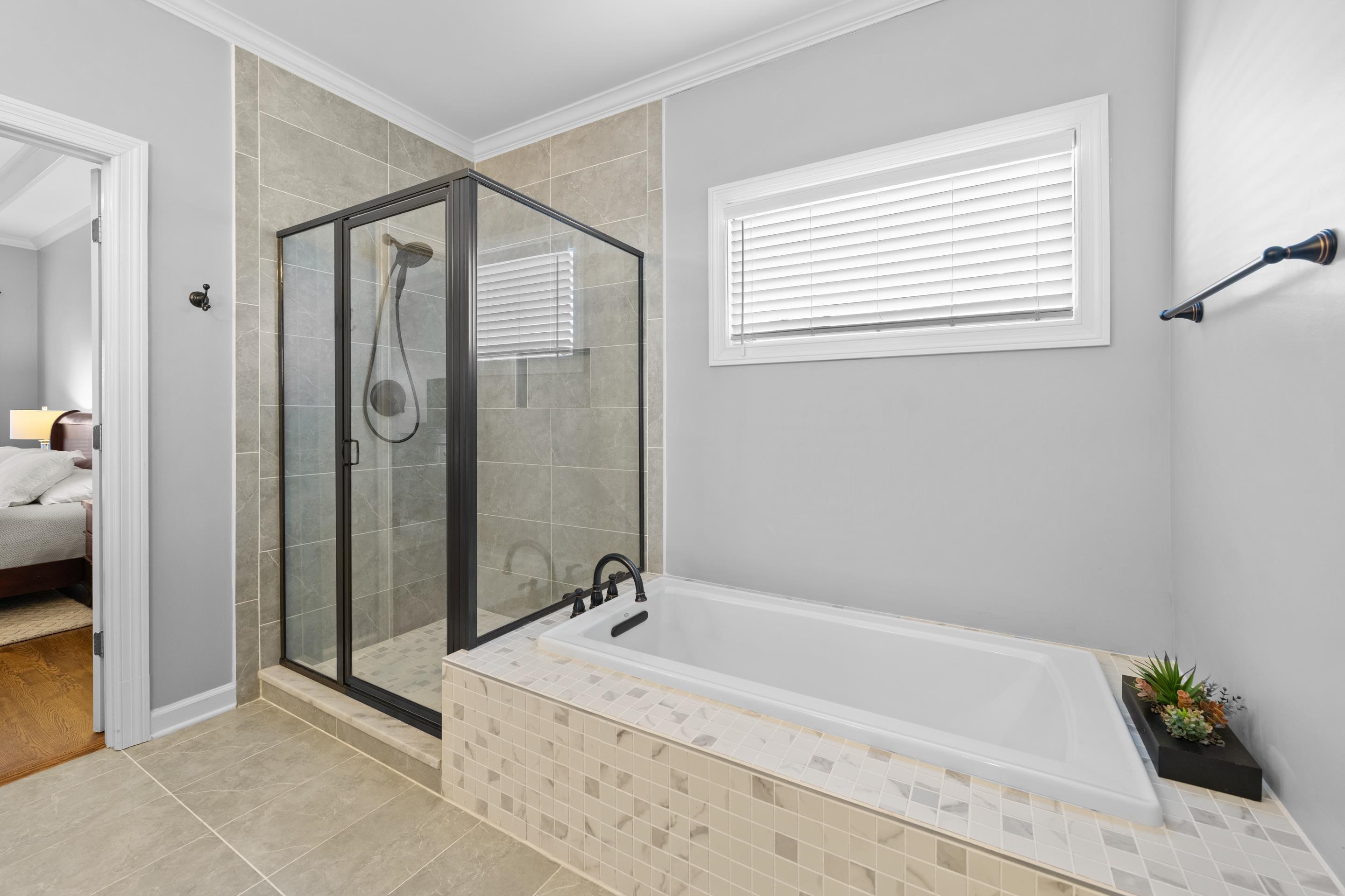 1339 Winoka Road Collierville, TN 38017 - Photo 18 of 40 Enjoy the Soak Tub or Walk in Shower