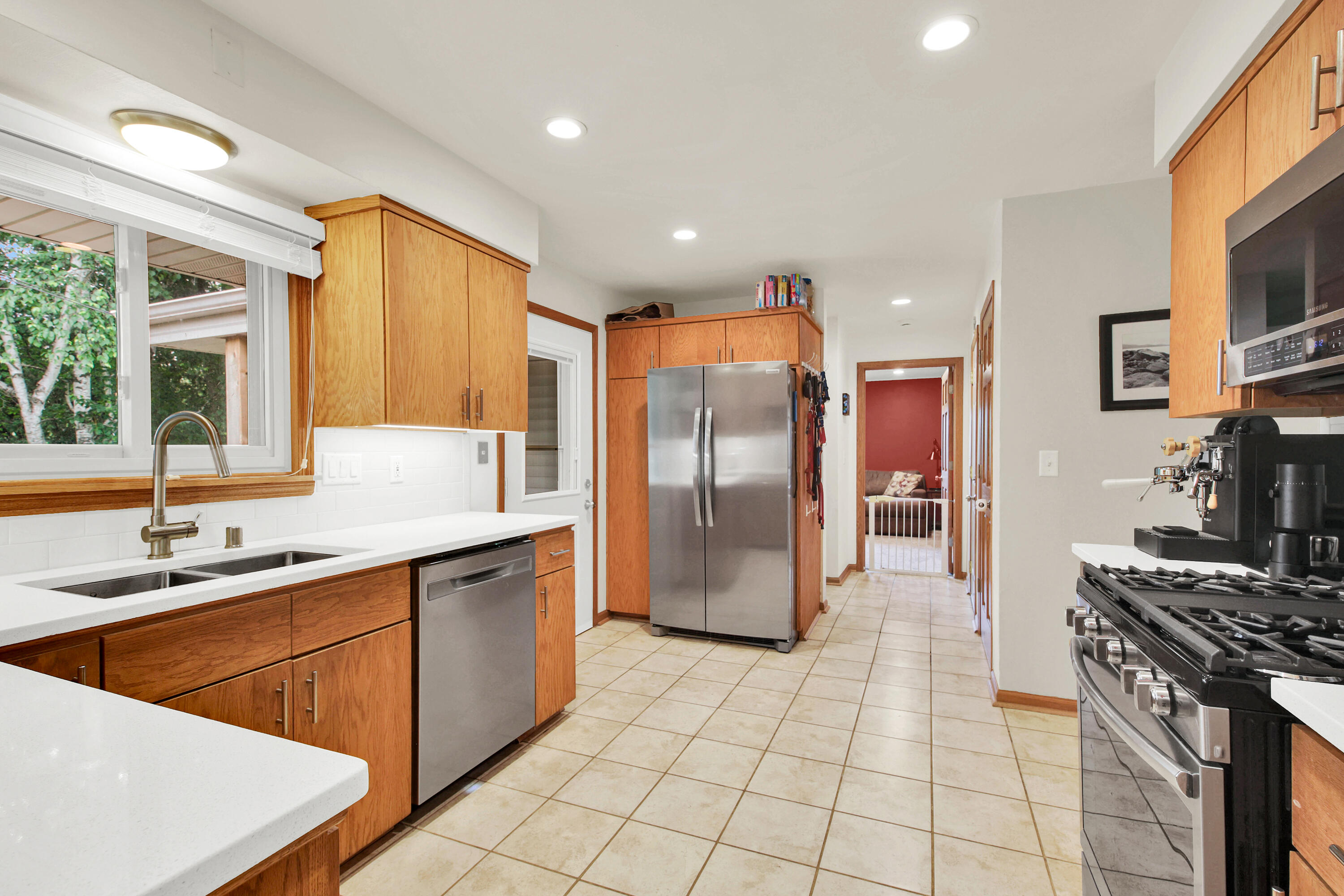 2614 West Chestnut Road Mequon, WI 53092 - Photo 11 of 25 Kitchen