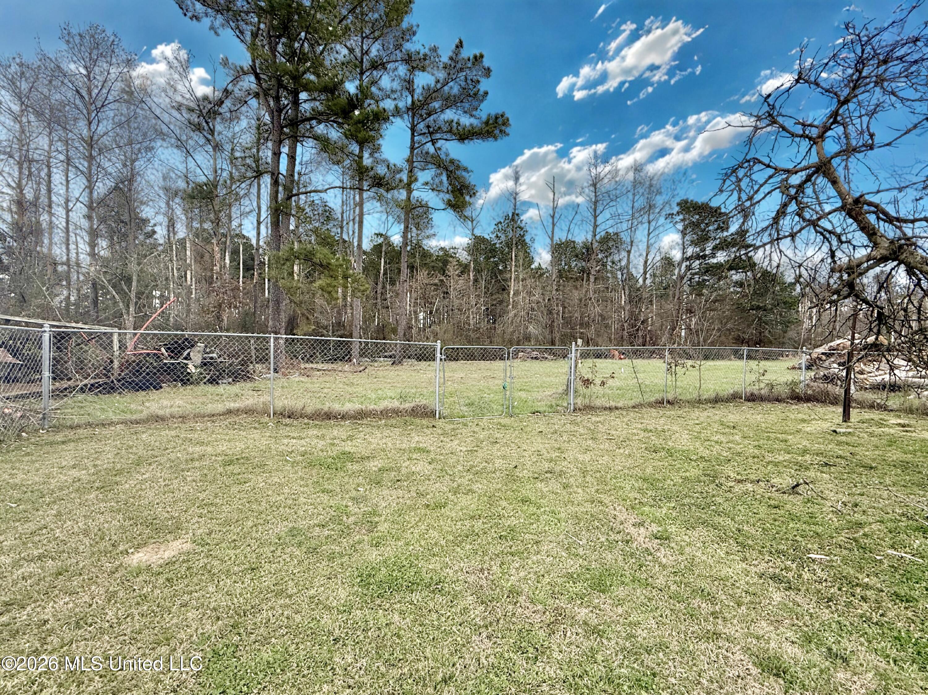 1068 East Gallman Road Hazlehurst, MS 39083 - Photo 13 of 49 cf0b5cc7-d3cb-430e-9105-80cb02ae8be0