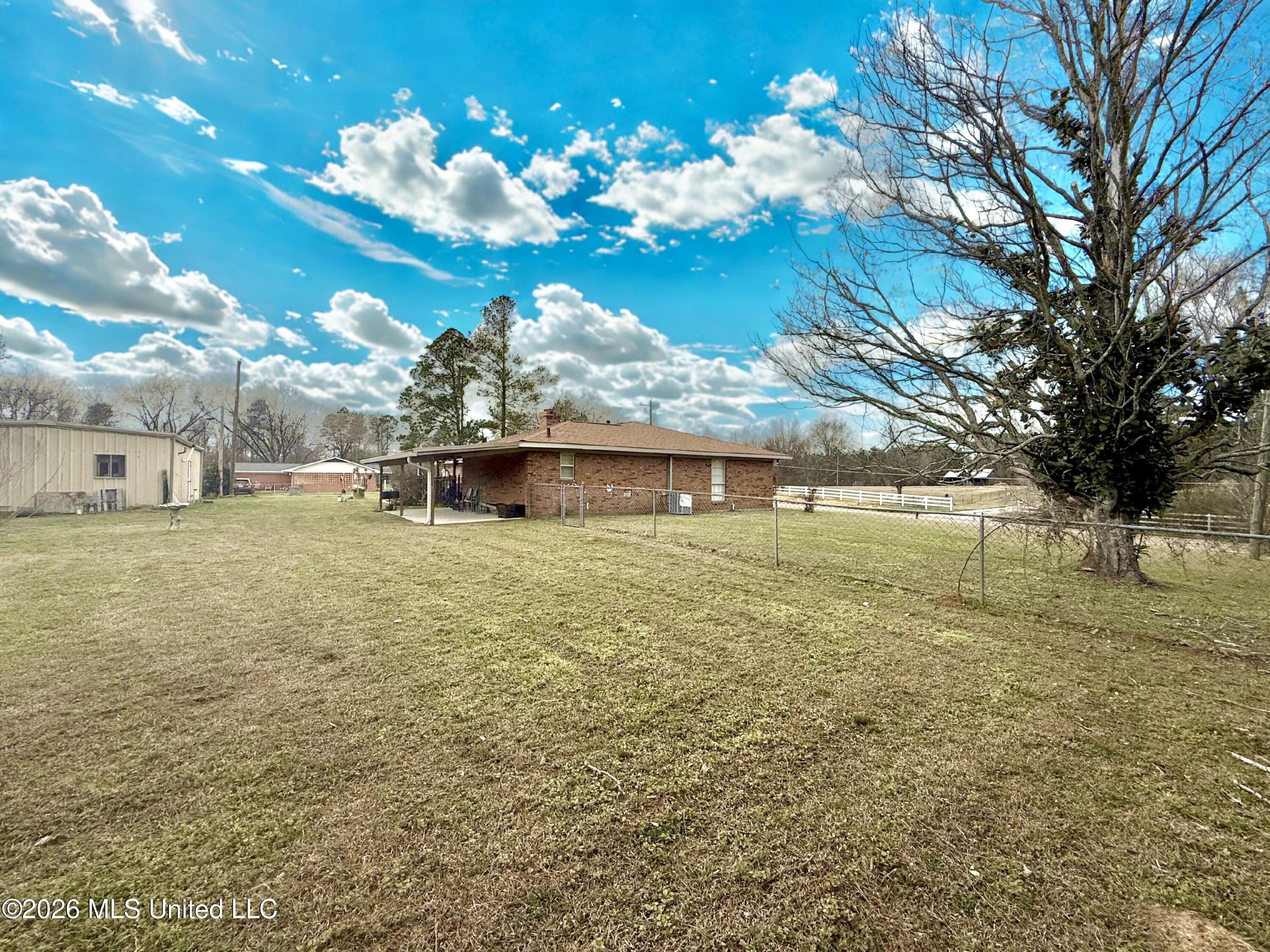 1068 East Gallman Road Hazlehurst, MS 39083 - Photo 14 of 49 f916fb45-c11f-4fb7-b1b6-cfea60a95da8