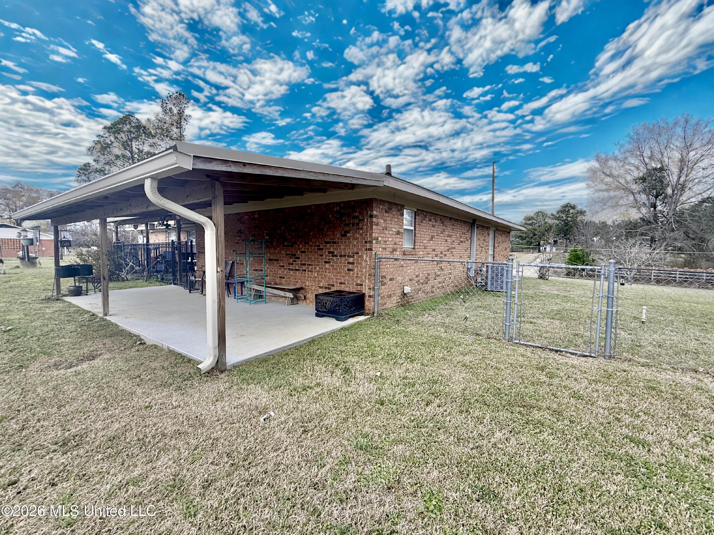 1068 East Gallman Road Hazlehurst, MS 39083 - Photo 15 of 49 43147418-c796-4aa1-a7a0-b9a877e3a007