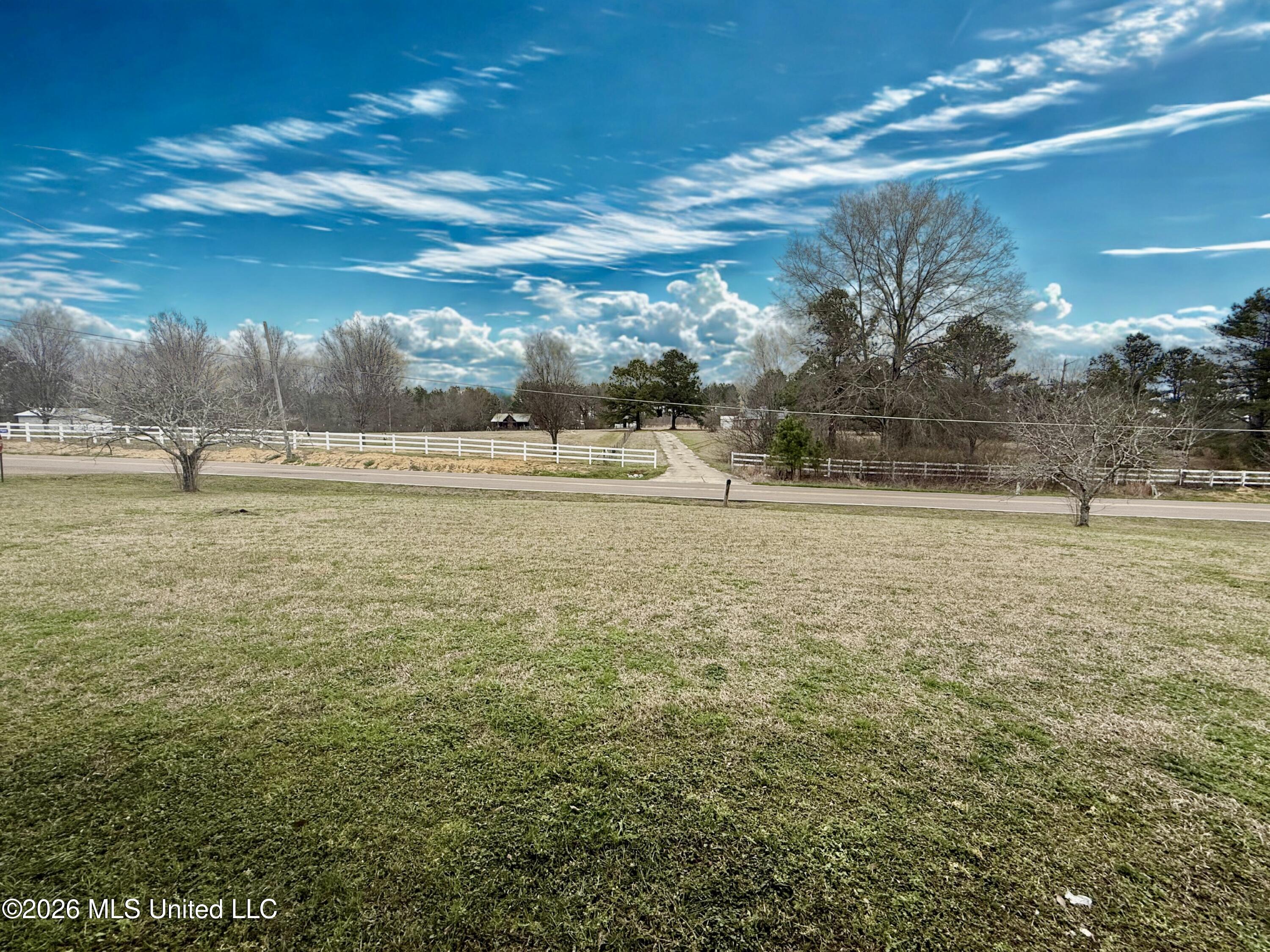 1068 East Gallman Road Hazlehurst, MS 39083 - Photo 8 of 49 05c91e2a-08dd-478f-9626-16fc65014be1