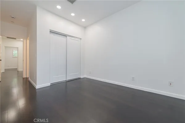 $3,850 | 235 Dewdrop, Irvine, CA 92603