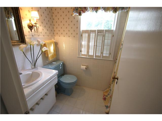 2365 Abington Road Columbus, OH 43221 - Photo 11 of 18