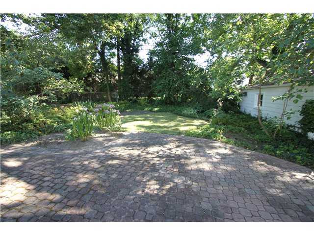 2365 Abington Road Columbus, OH 43221 - Photo 12 of 18