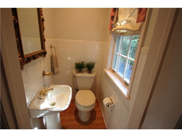 2365 Abington Road Columbus, OH 43221 - Photo 8 of 18