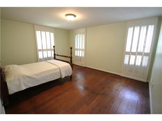 2365 Abington Road Columbus, OH 43221 - Photo 9 of 18