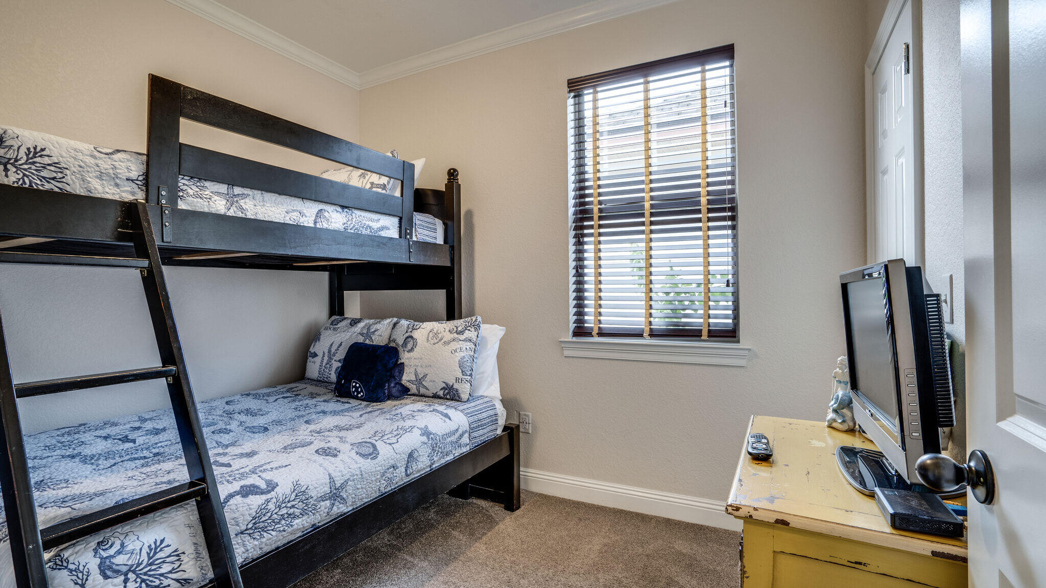 220 Grand Key Loop West Destin, FL 32541 - Photo 32 of 57 3RD FLR GUEST ROOM