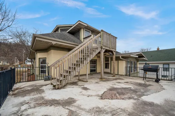 $339,000 | 560 East 7th Street, Red Wing, MN 55066