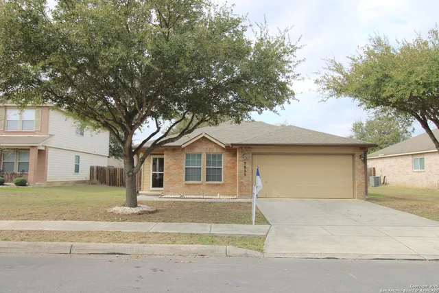 $1,800 | 7815 Liberty Horse, Selma, TX 78154