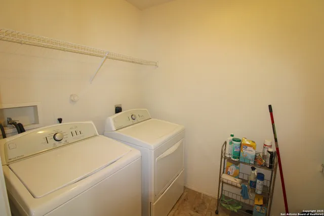 $1,800 | 7815 Liberty Horse, Selma, TX 78154