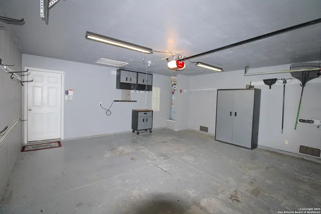 $1,800 | 7815 Liberty Horse, Selma, TX 78154