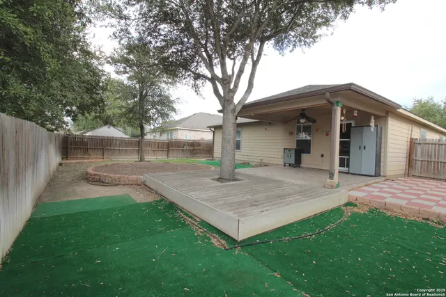 $1,800 | 7815 Liberty Horse, Selma, TX 78154