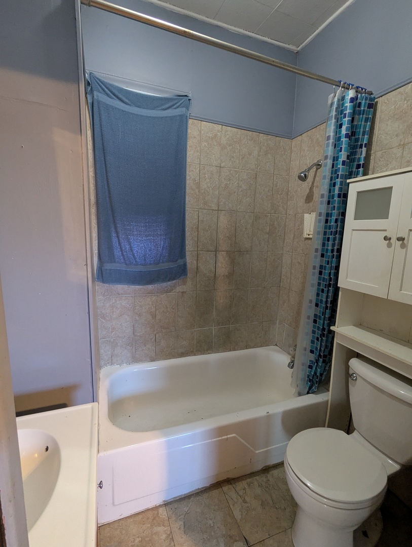 224 156th Street Calumet City, IL 60409 - Photo 4 of 26