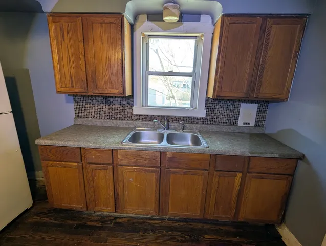 $225,000 | 224 156th Street, Calumet City, IL 60409