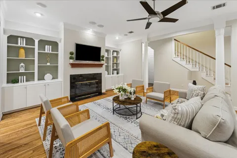 $599,900 | 5312 Hidalgo Street, Houston, TX 77056