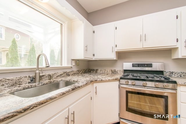 232 North Street Windham, CT 06226 - Photo 5 of 15