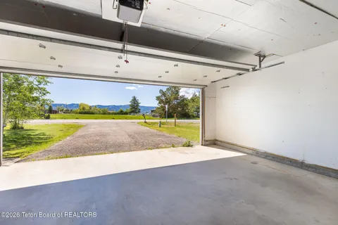$670,000 | 7979 Coyote Lane, Victor, ID 83455