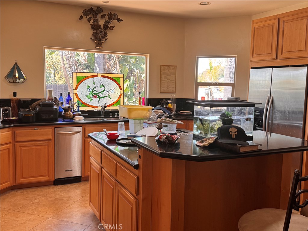 3261 Kenora Drive Spring Valley, CA 91977 - Photo 24 of 37 kitchen