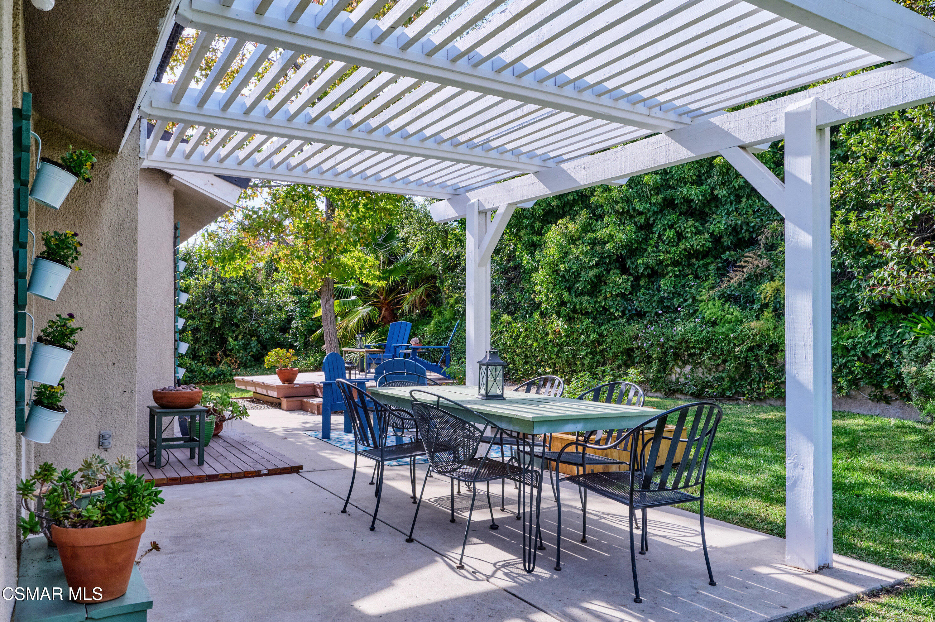 3125 Calusa Avenue Simi Valley, CA 93063 - Photo 29 of 46 3125 Calusa – Patio