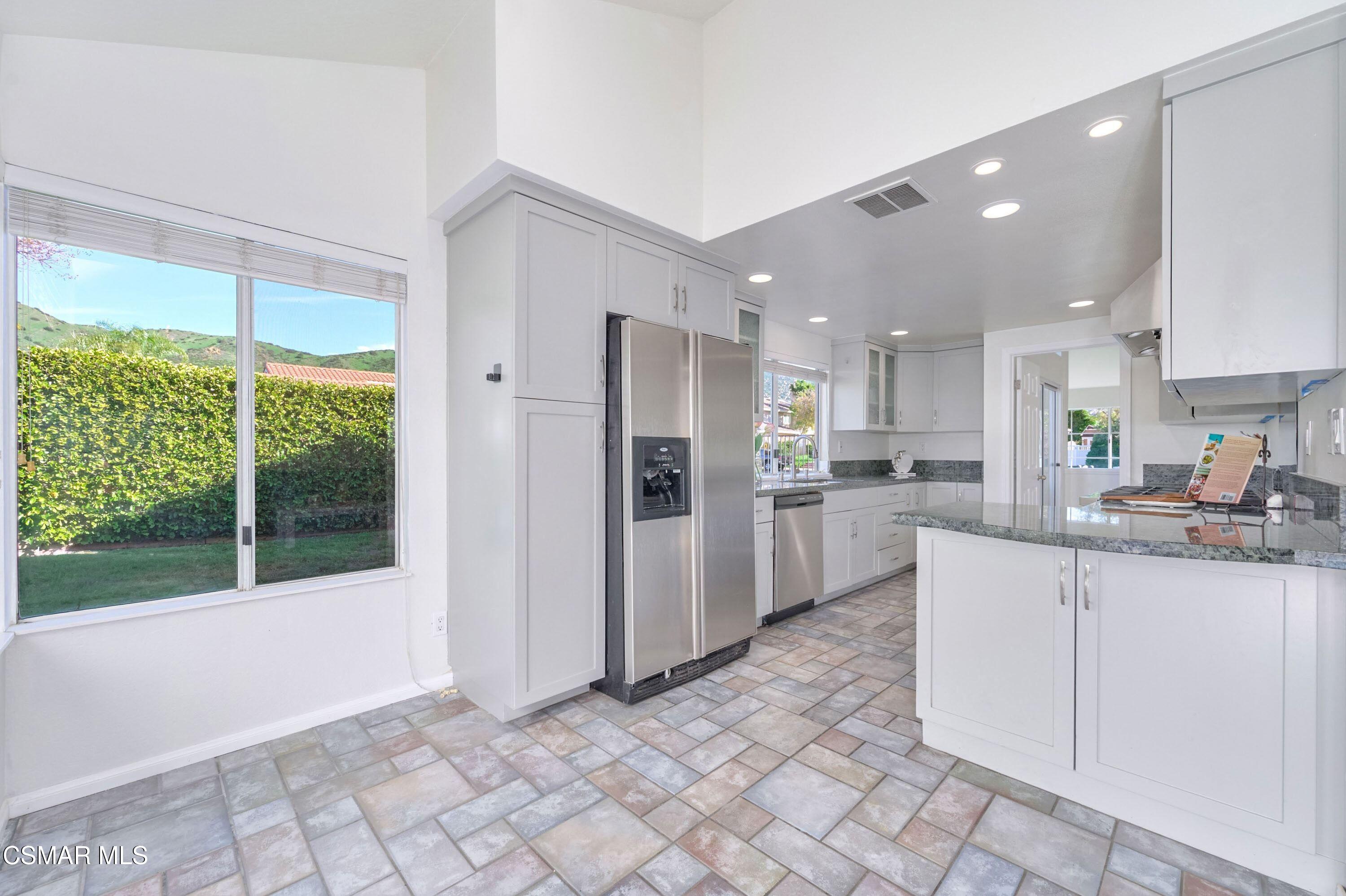 3125 Calusa Avenue Simi Valley, CA 93063 - Photo 4 of 46 3125 Calusa – Kitchen View