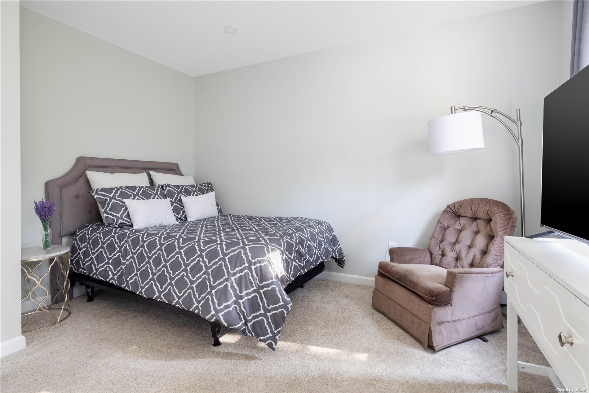 115 Cliff Road Wading River, NY 11792 - Photo 16 of 28