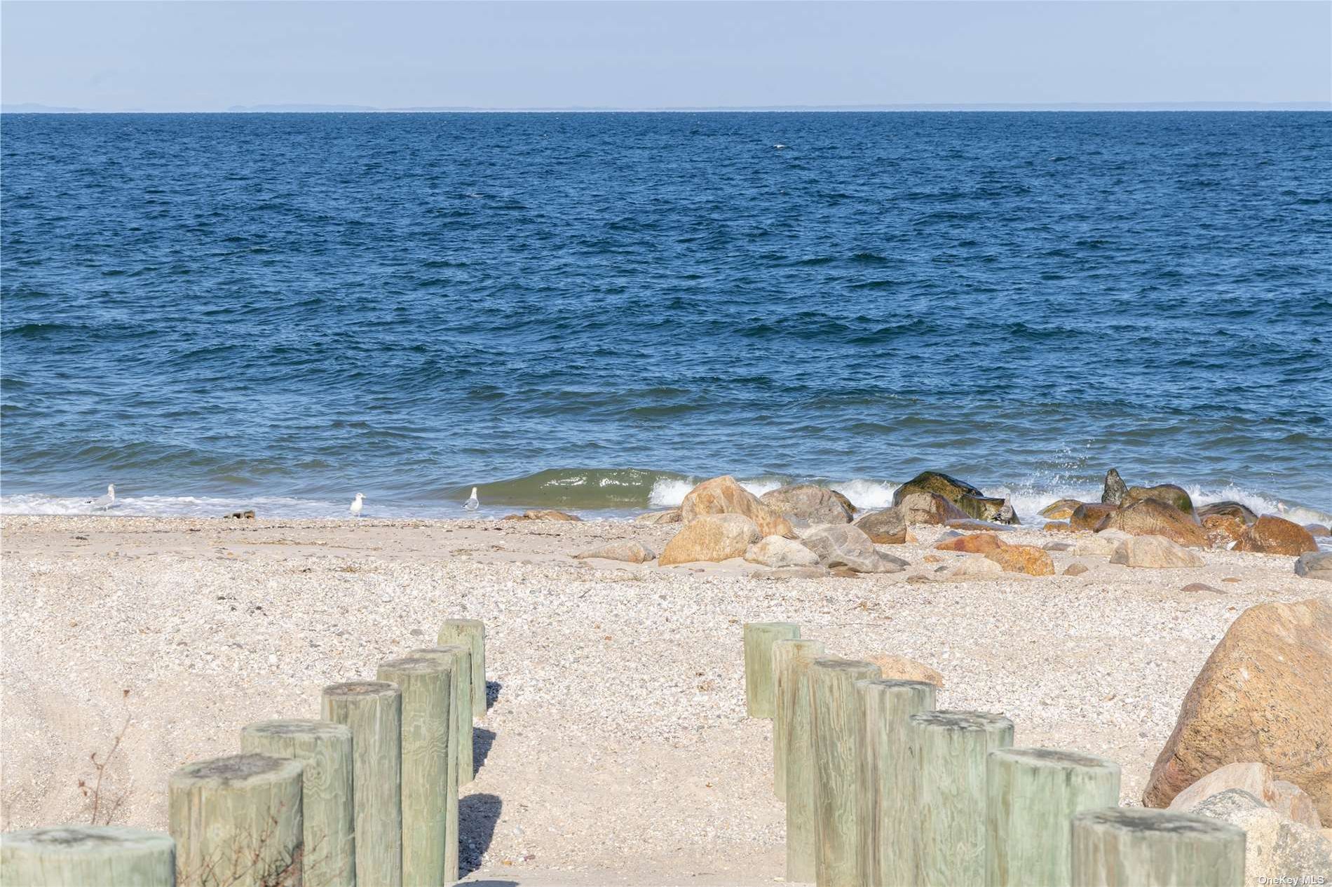 115 Cliff Road Wading River, NY 11792 - Photo 26 of 28