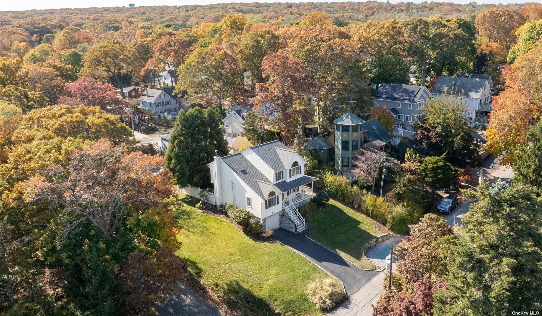 115 Cliff Road Wading River, NY 11792 - Photo 3 of 28