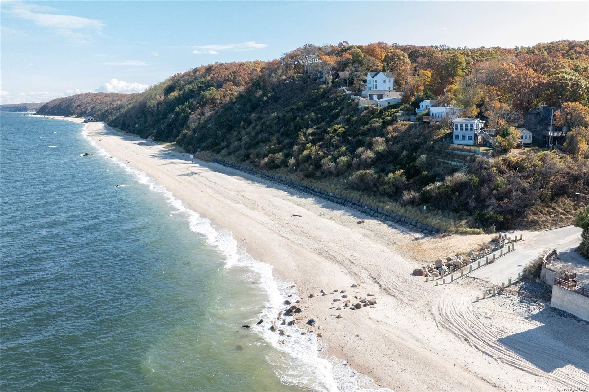 115 Cliff Road Wading River, NY 11792 - Photo 4 of 28