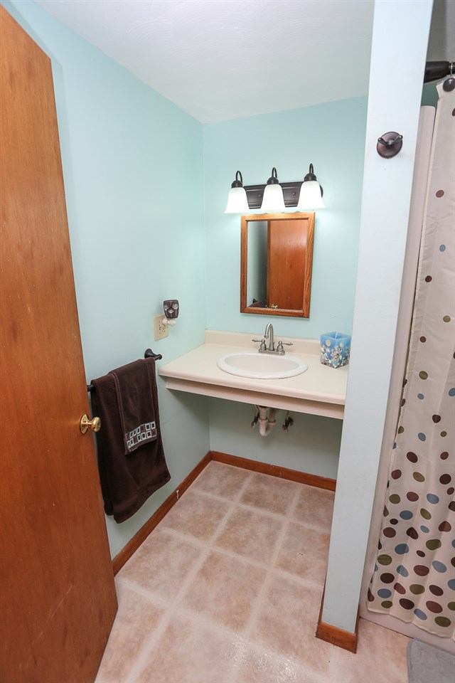 81 South Barnstead Road Barnstead, NH 03225 - Photo 22 of 40
