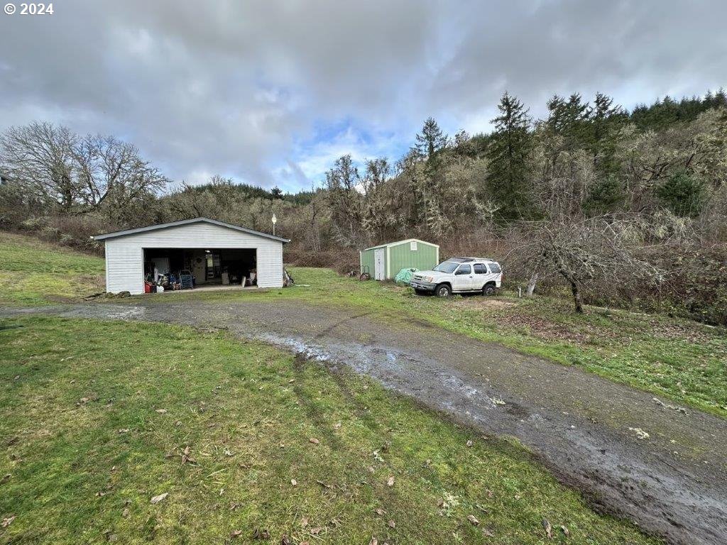 164 Maupin Road Oakland, OR 97462 - Photo 29 of 31 Gallery Image 29