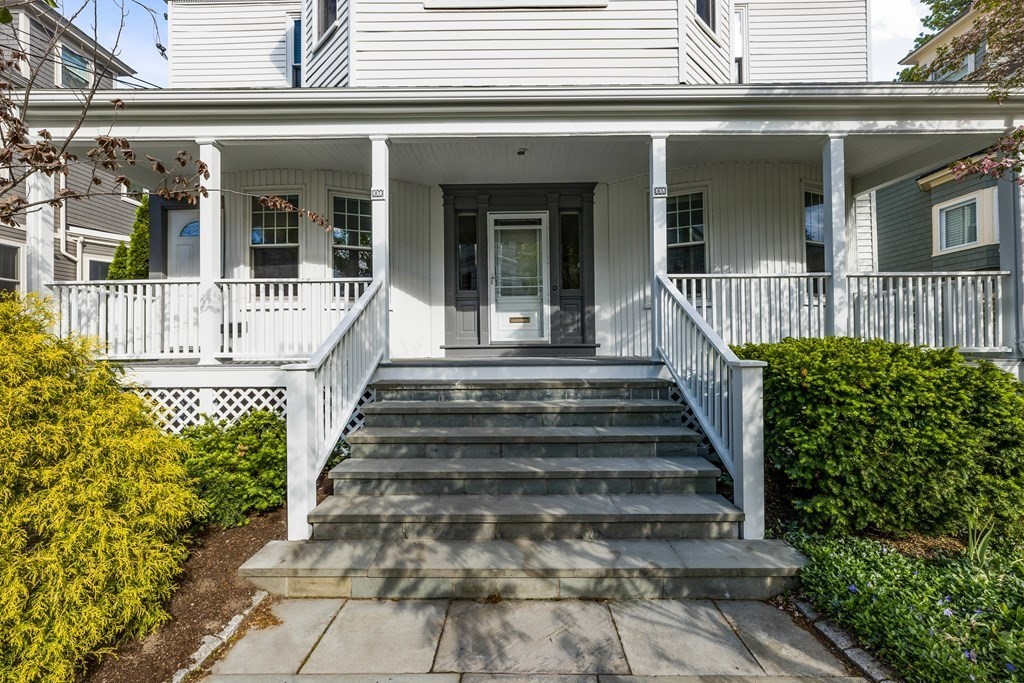 87 Coolidge Street, Unit 2 Brookline, MA 02446 - Photo 31 of 34 front view of a house