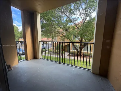 $2,000 | 8020 North Nob Hill Road, Unit 204, Tamarac, FL 33321