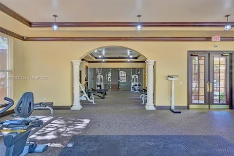 $2,000 | 8020 North Nob Hill Road, Unit 204, Tamarac, FL 33321