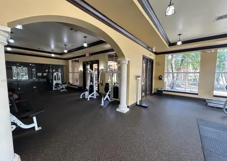 $2,000 | 8020 North Nob Hill Road, Unit 204, Tamarac, FL 33321