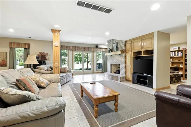 $1,300,000 | 7580 Southeast King Road, Holt, MO 64048