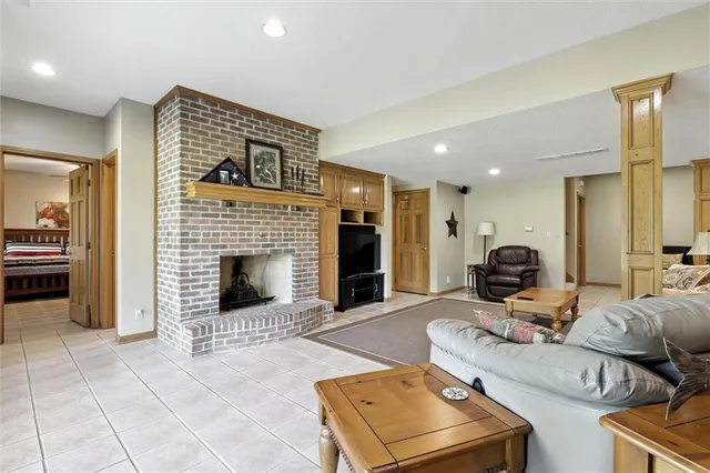 $1,300,000 | 7580 Southeast King Road, Holt, MO 64048