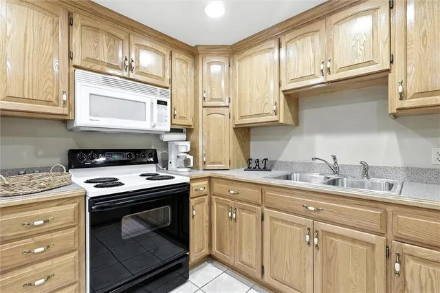 $1,300,000 | 7580 Southeast King Road, Holt, MO 64048