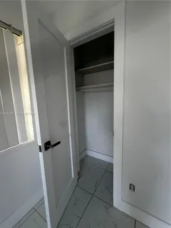 $1,800 | 405 Southeast 23rd Street, Unit 1, Fort Lauderdale, FL 33316