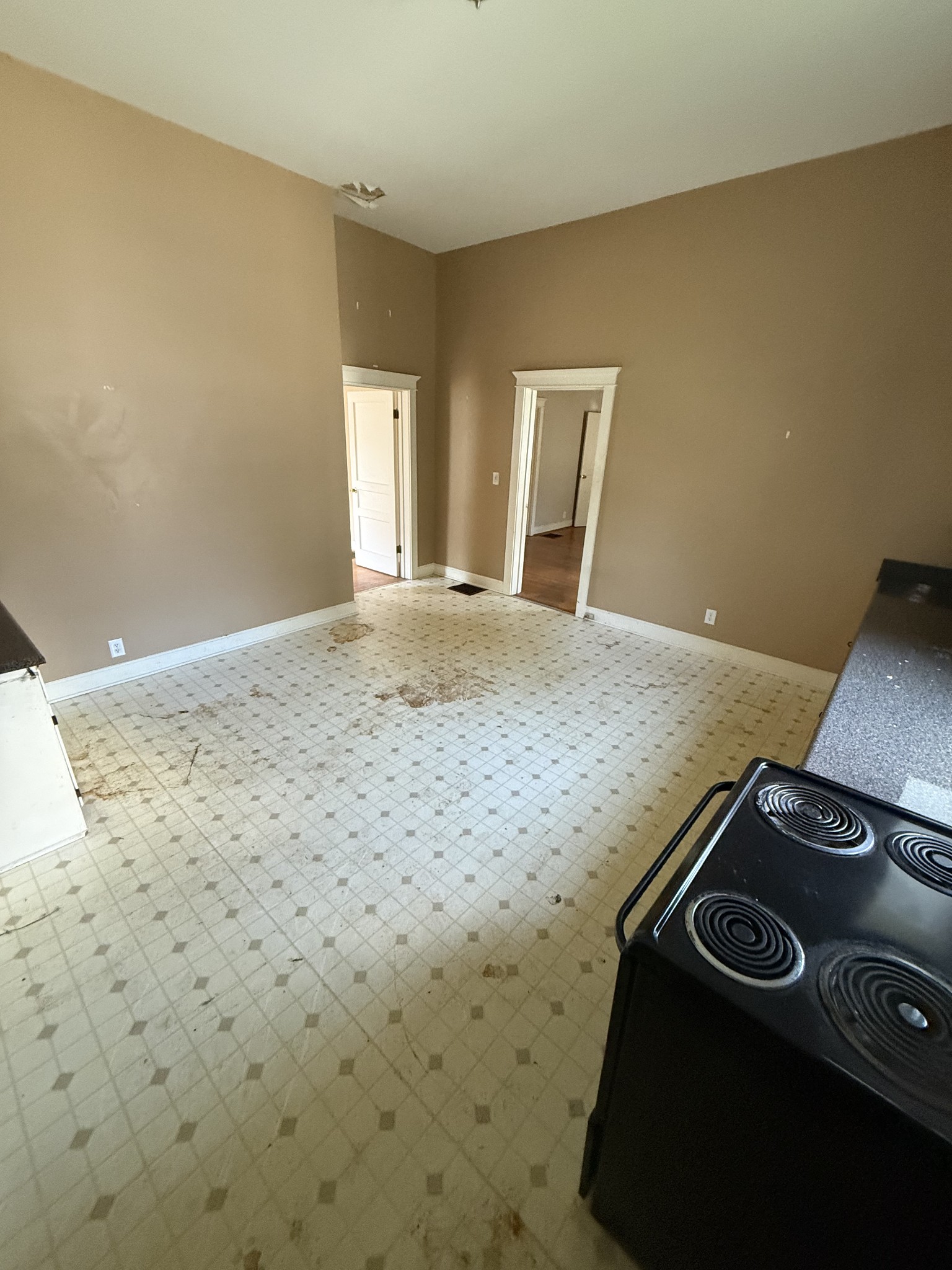 210 North Oak Street Springfield, TN 37172 - Photo 9 of 11 Gallery Image 9