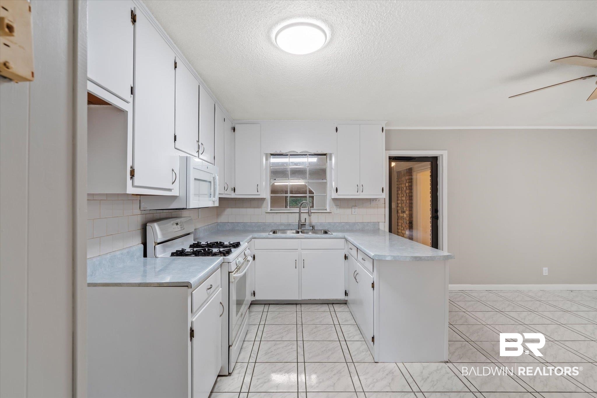 8001 Pawnee Circle Mobile, AL 36695 - Photo 7 of 23