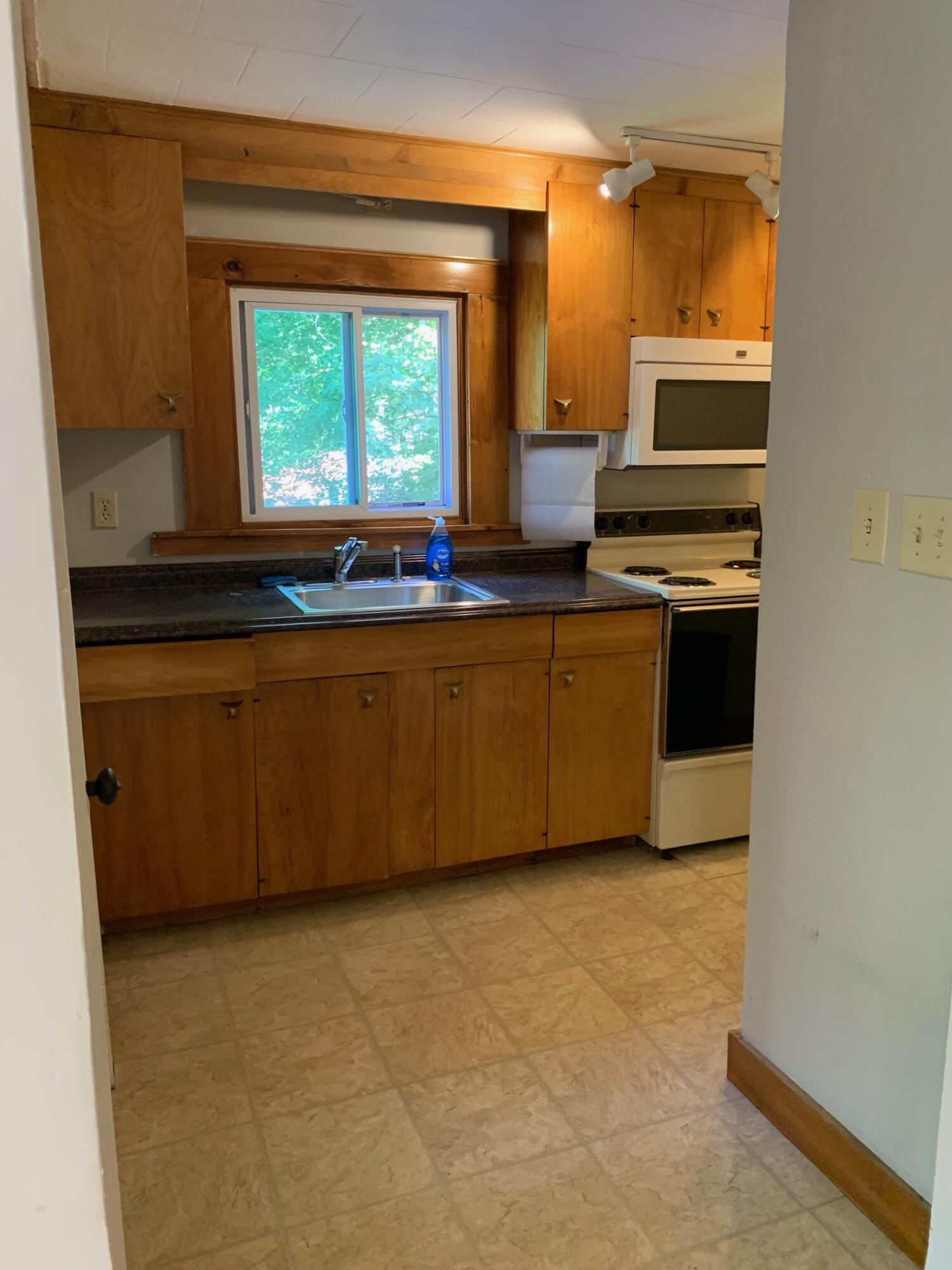 556 Sabattus Road Sabattus, ME 04280 - Photo 29 of 29 2ndkitchen