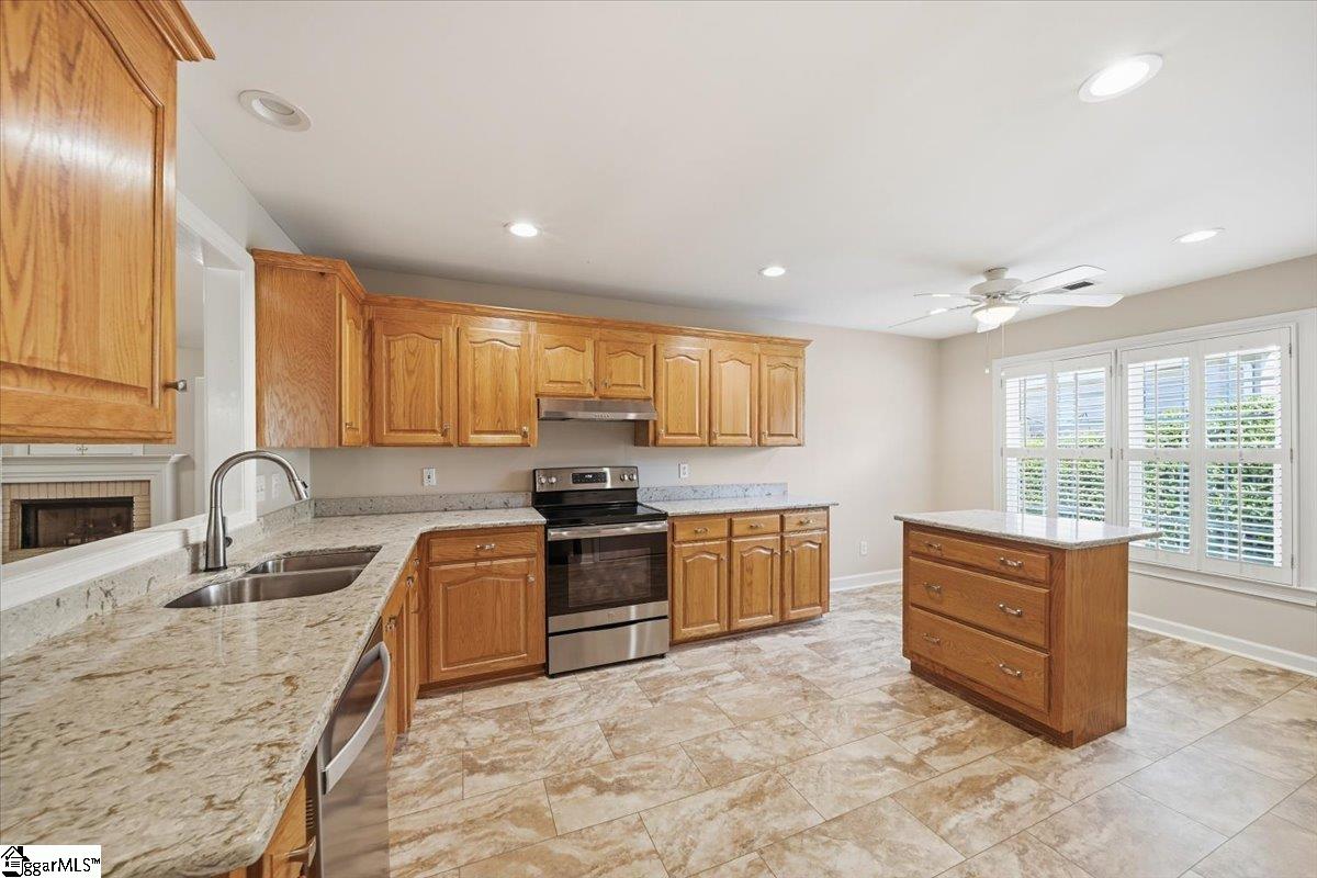 14 Overcup Court Greer, SC 29650 - Photo 10 of 24