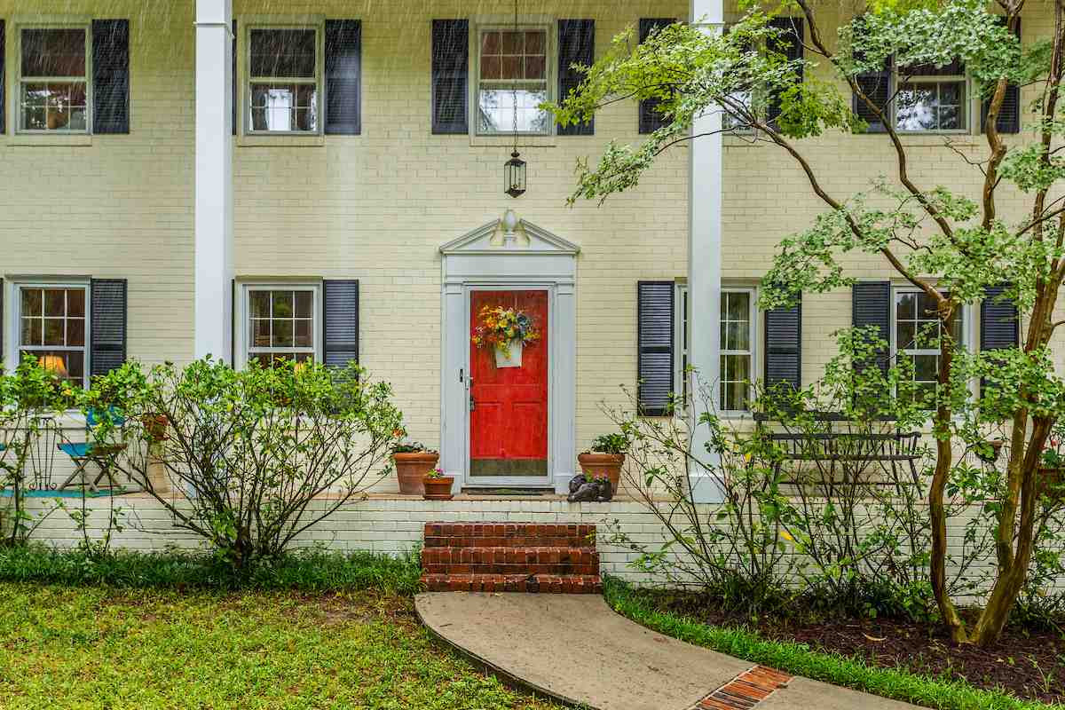 4808 Dundee Place Raleigh, NC 27612 - Photo 2 of 25 Photo 2