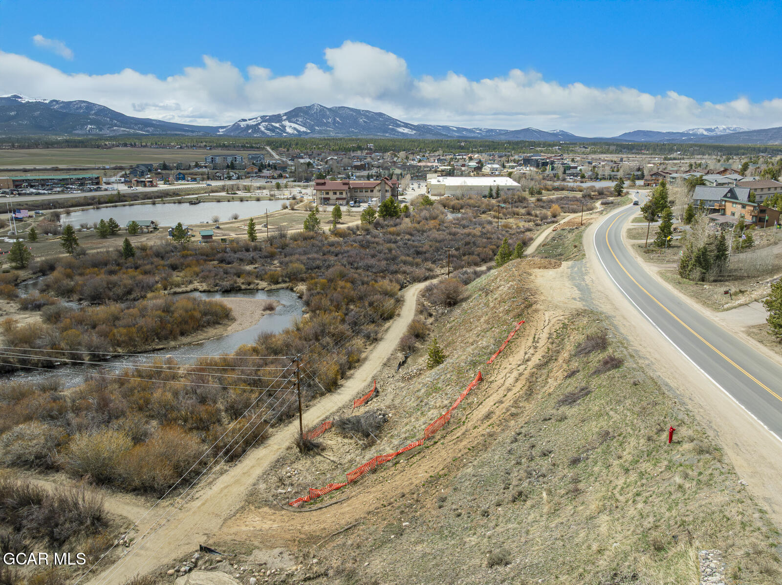 427 Gcr 804 Fraser, CO 80442 - Photo 5 of 27 On the Fraser River Trail!