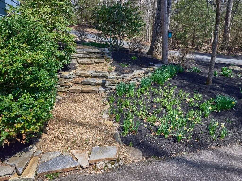 19 Bennetts Road Sturbridge, MA 01566 - Photo 33 of 42