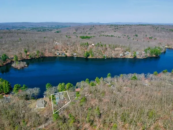 $895,000 | 19 Bennetts Road, Sturbridge, MA 01566